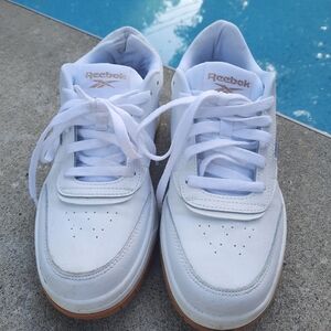 Reebok 8.5 White Leather Shoes